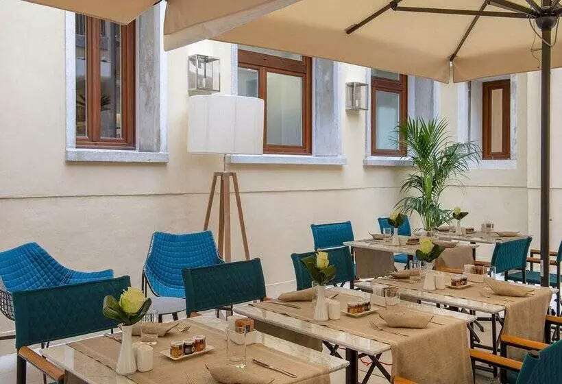 Fotos del hotel H10 Palazzo Canova:  55