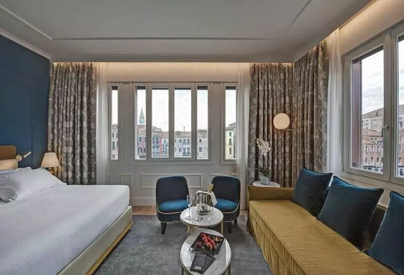 Fotos del hotel H10 Palazzo Canova:  11