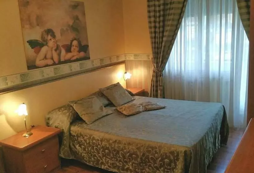 Fotos del hotel Petite Maison:  2