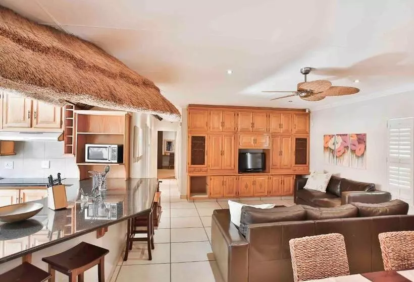Fotos del hotel Accommodation @ Van's:  25