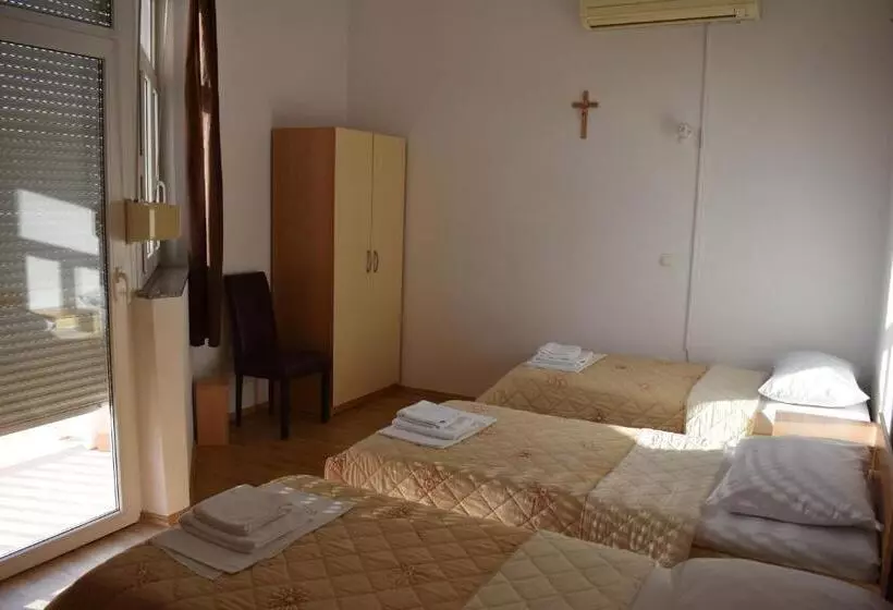 Guest House Regina Mundi Guest House Regina Mundi