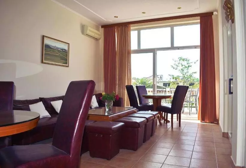 Fotos del hotel Guest House Regina Mundi:  24
