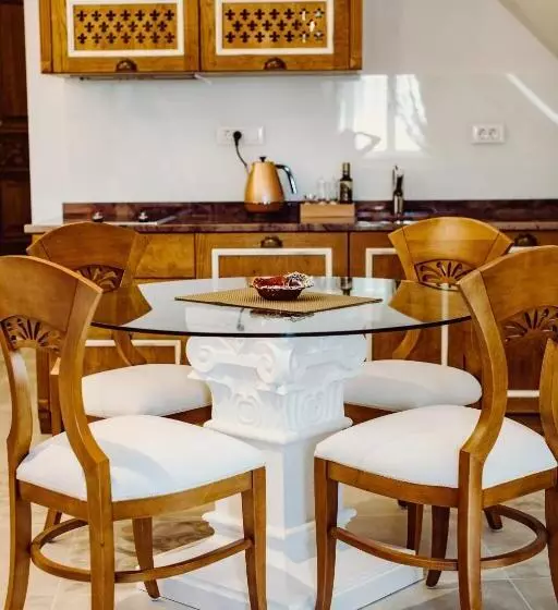 Fotos del hotel Villa Nepos:  6