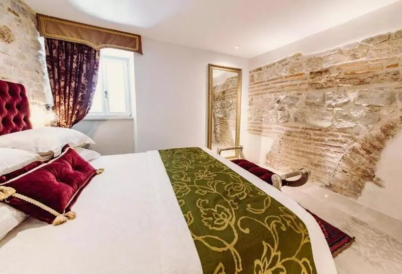 Fotos del hotel Villa Nepos:  5