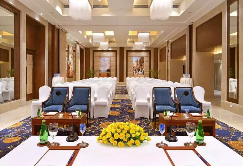 Fotos del hotel Golden Sarovar Portico:  10