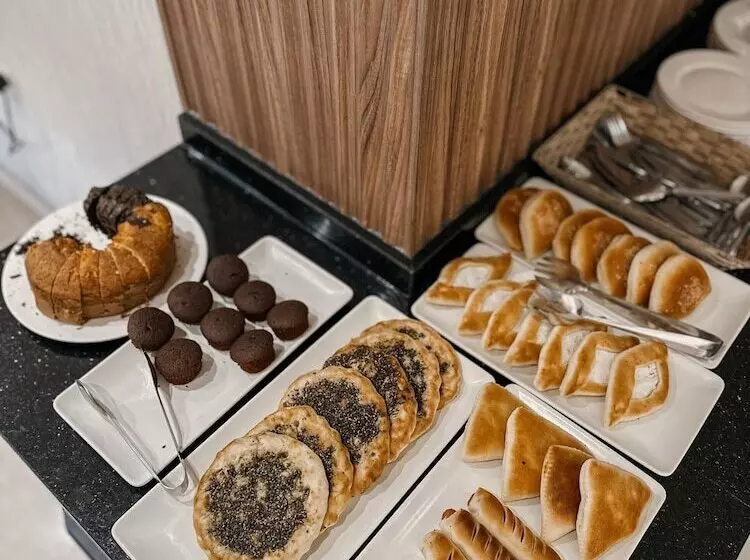 Fotos del hotel Celino:  11
