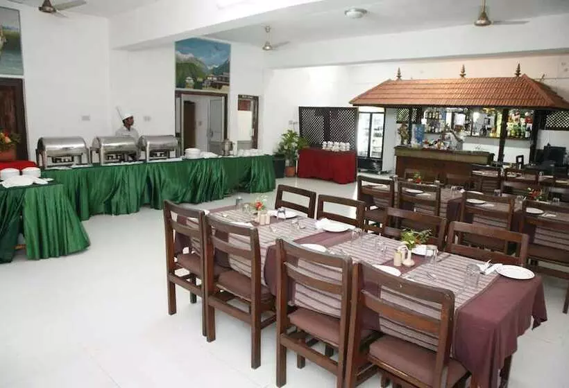 Fotos del hotel Chitwan Paradise:  2