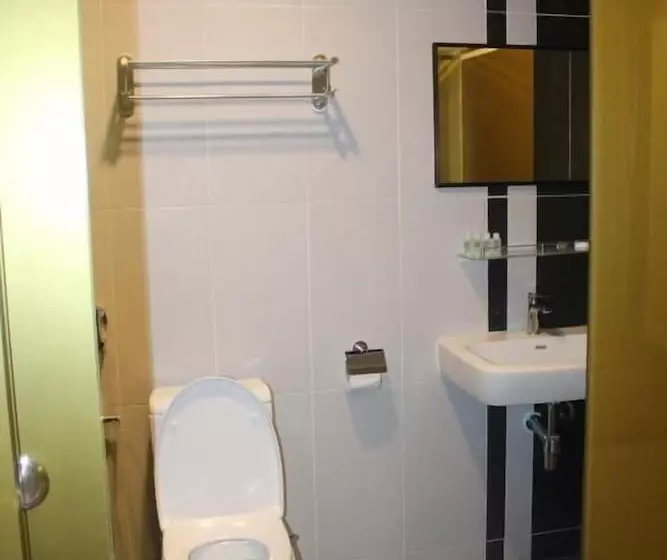 Fotos del hotel T Jalan Tar:  3