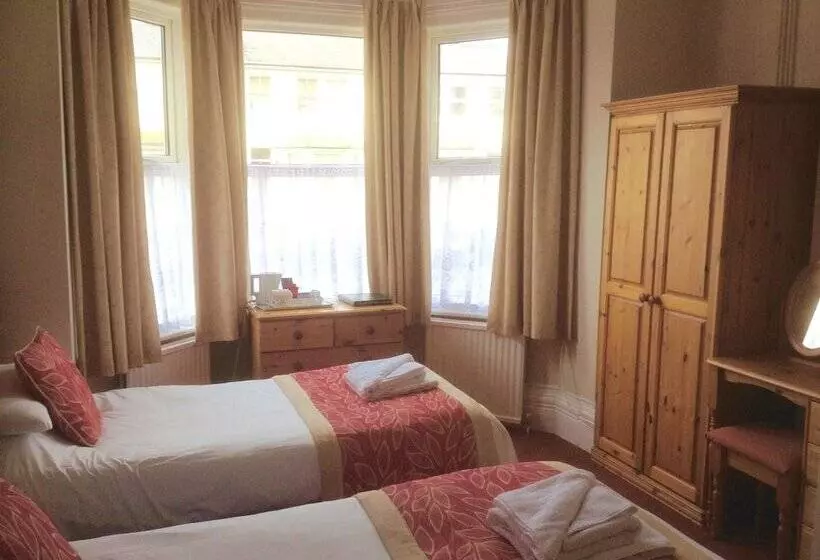 Fotos del hotel By The Sea Bed And Breakfast:  14