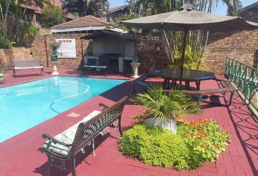 Fotos del hotel Emoyeni Lodge:  9