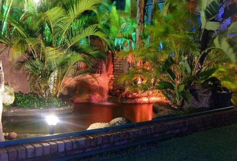 Fotos del hotel Emoyeni Lodge:  12