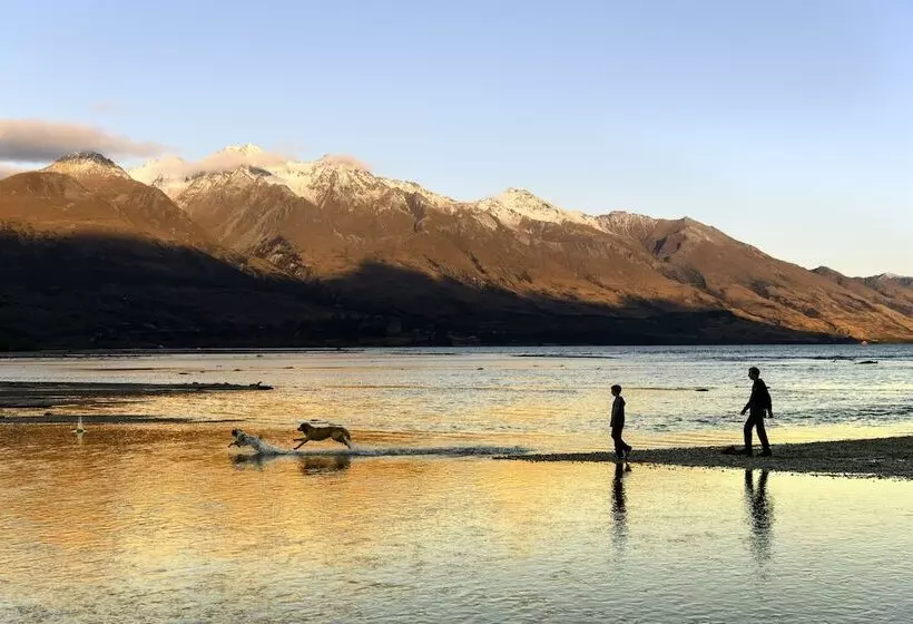 Fotos del hotel Kinloch Lodge - Backpacker:  19