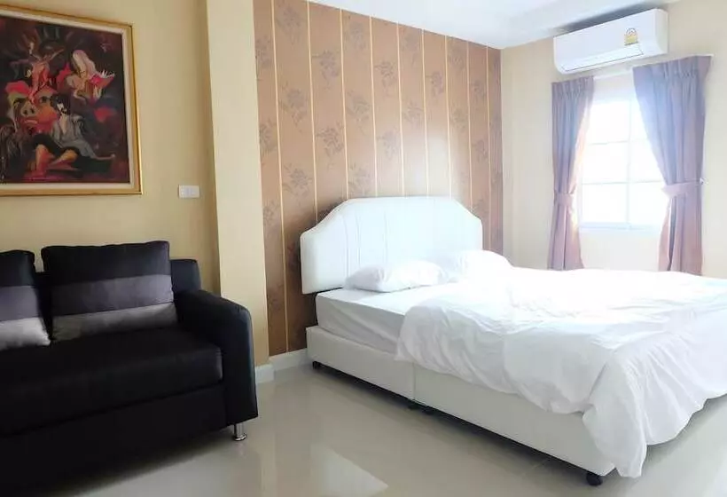 Aree Art Residence