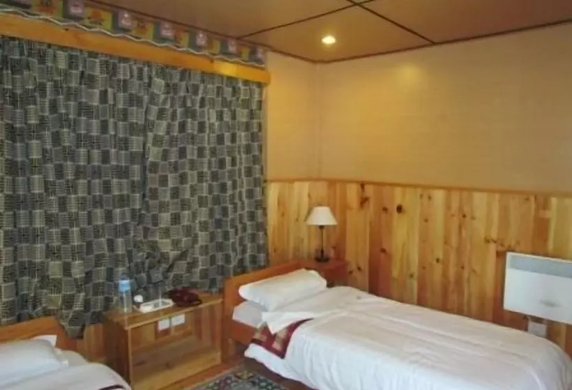 Fotos del hotel Pelri Cottages:  6
