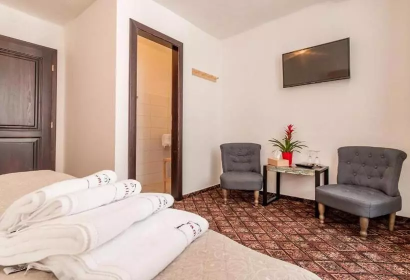 Fotos del hotel Familia:  25