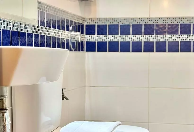 Fotos del hotel Wayfarer Guest House:  6