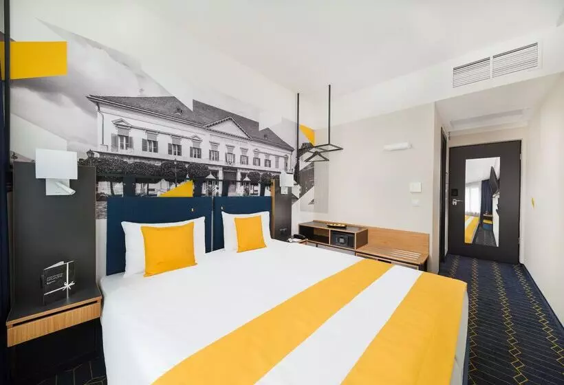 Fotos del hotel D8 Hotel:  12