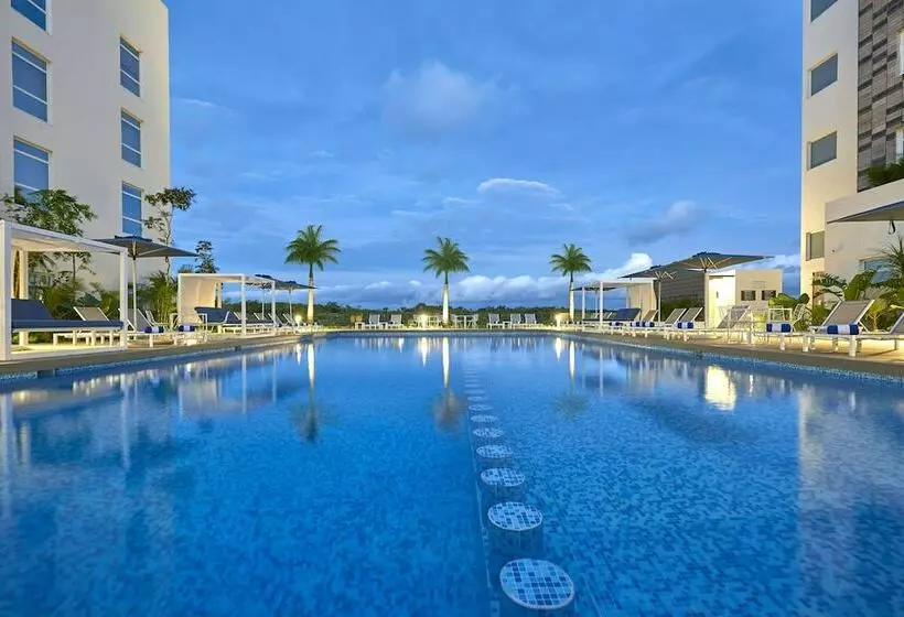 Fotos del hotel City Express Plus Cancun Aeropuerto Riviera:  12