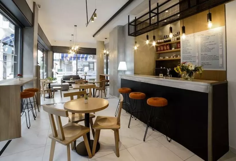 Fotos del hotel Tins Boutique Suites:  6
