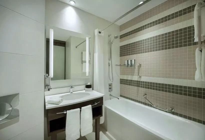 Fotos del hotel Hampton By Hilton Dubai Airport:  8