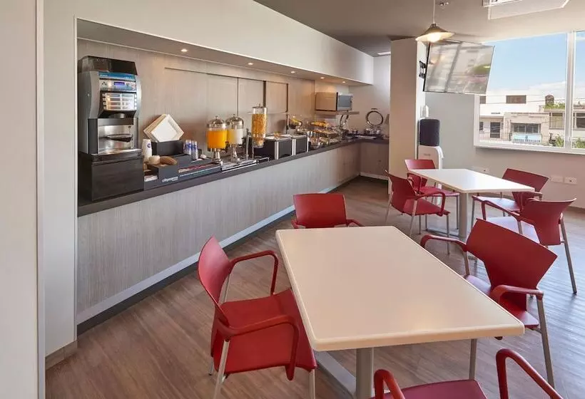 Fotos del hotel City Express Junior Cdmx Sullivan:  14