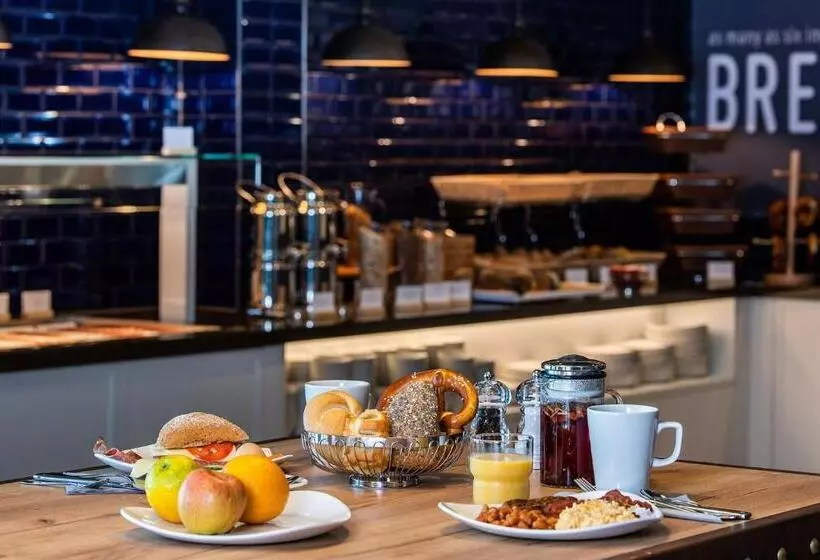 Fotos del hotel Premier Inn Hamburg City Zentrum:  21