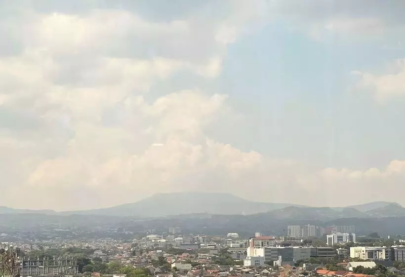 Yello Hotel Paskal Bandung