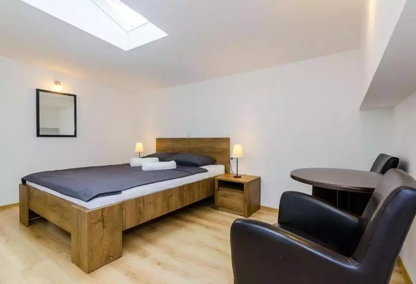 Rooms Baza