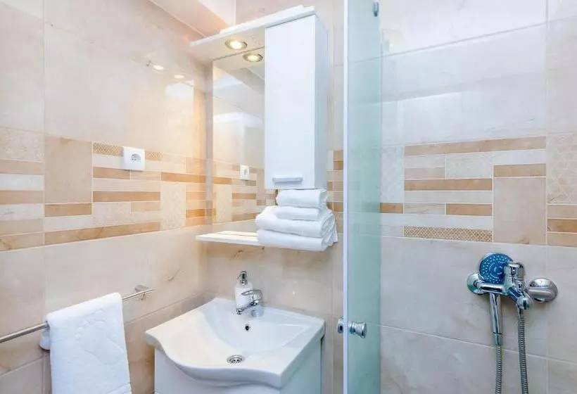Fotos del hotel Rooms Baza:  10