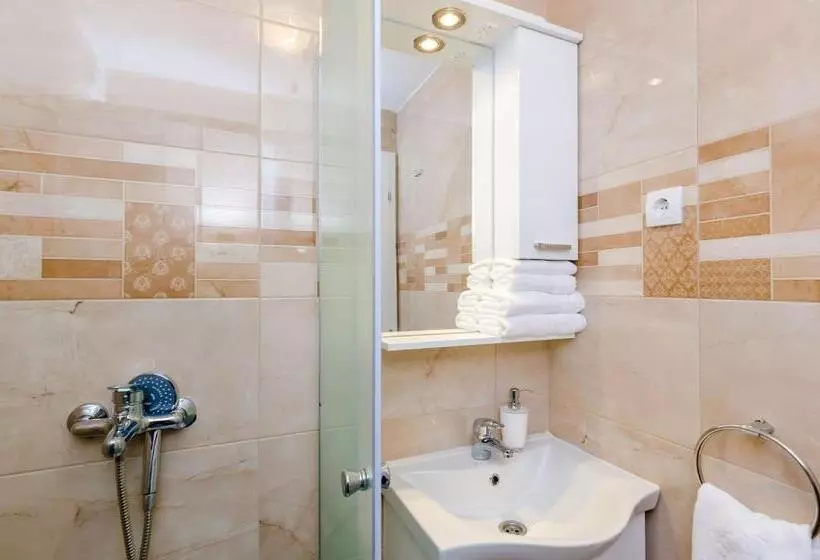 Fotos del hotel Rooms Baza:  3