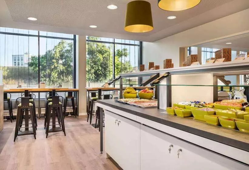 Fotos del hotel Super 8 By Wyndham Dresden:  17