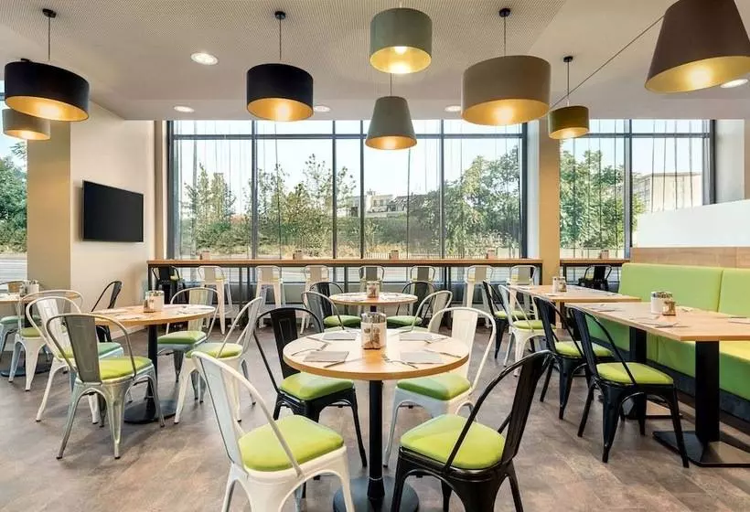 Fotos del hotel Super 8 By Wyndham Dresden:  6