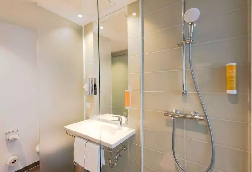 Fotos del hotel Super 8 By Wyndham Dresden:  12