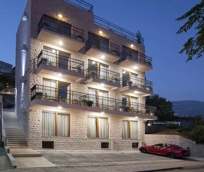 Fotos del hotel Twelve By Aycon:  9
