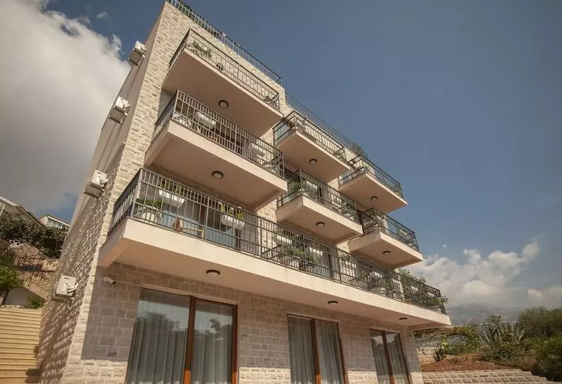 Fotos del hotel Twelve By Aycon:  17