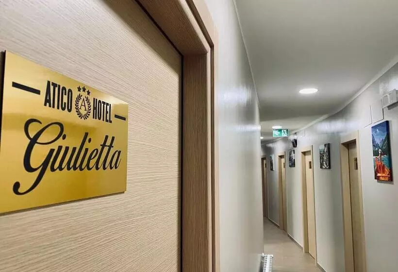 Fotos del hotel Atico:  3