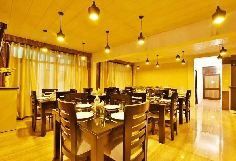 Fotos del hotel Kapoor Resort:  4