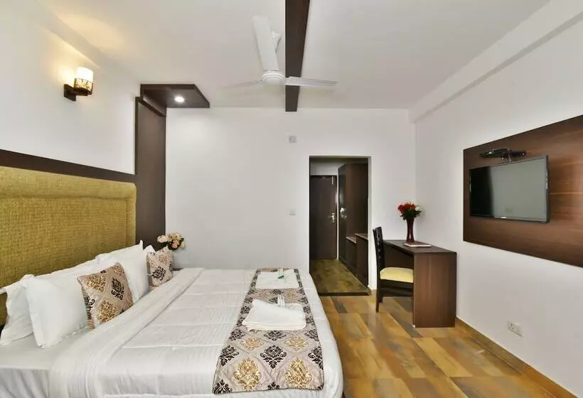 Fotos del hotel Kapoor Resort:  2