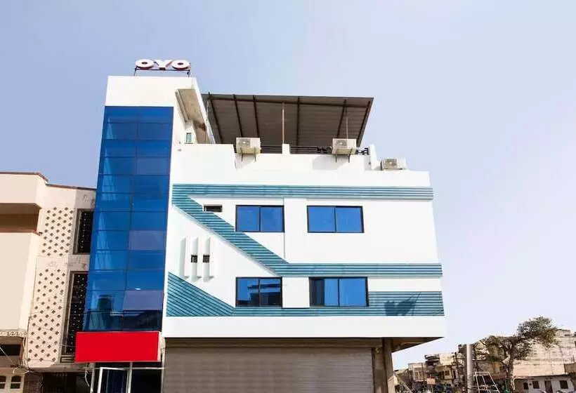 Oyo 11929 Hotel Ridhi Sidhi