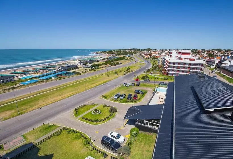 Fotos del hotel Aatrac:  11