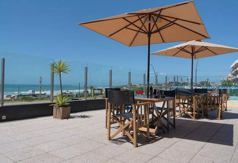 Fotos del hotel Aatrac:  5