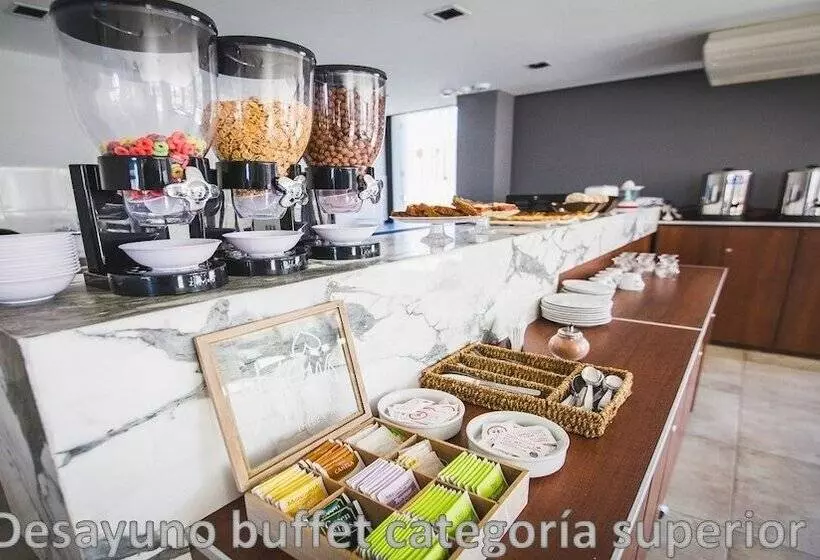 Fotos del hotel Aatrac:  9