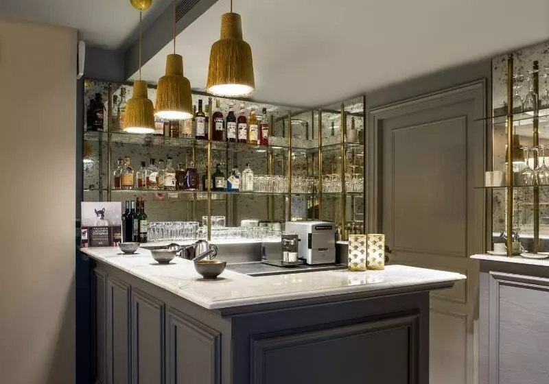 Fotos del hotel Charles V:  7