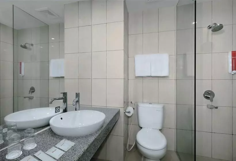 Fotos del hotel Fave Malang:  4