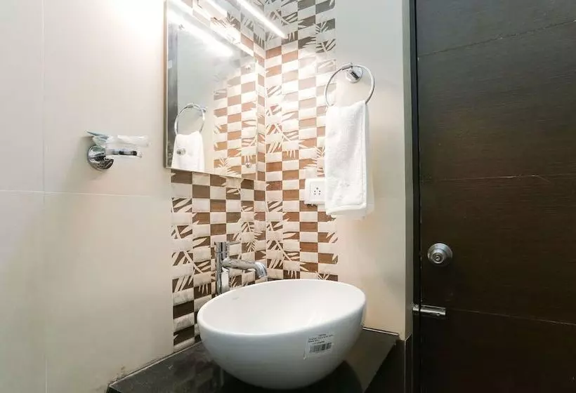Fotos del hotel Treebo Trip Majestic Inn:  9