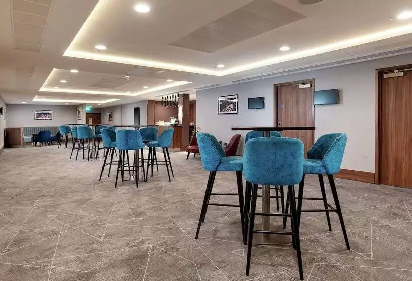 Fotos del hotel Hilton Garden Inn London Heathrow Terminal 2 And 3:  15