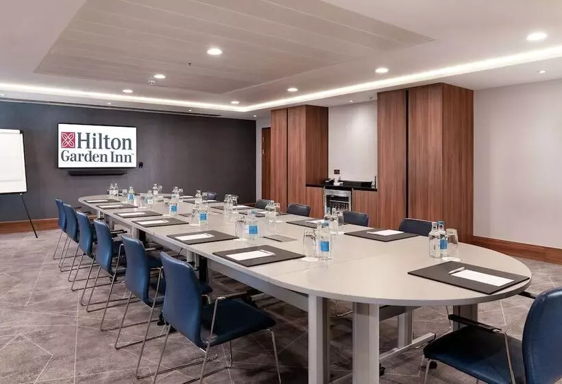 Fotos del hotel Hilton Garden Inn London Heathrow Terminal 2 And 3:  2