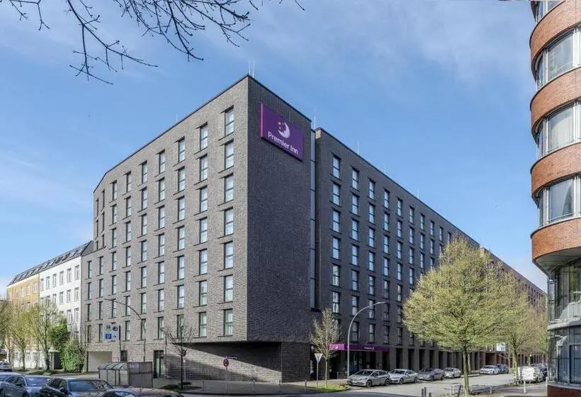 Super 8 By Wyndham Hamburg Mitte