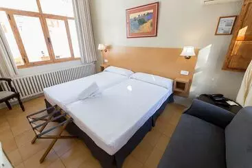 卡索拉海天酒店 - Cazorla