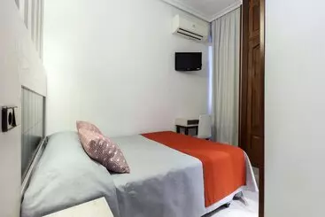 Hostal Castilla I Atocha - Madrid